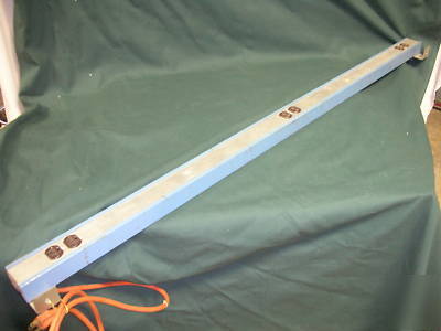 Power strip 3 duplex receptacles sturdy raceway 5' long
