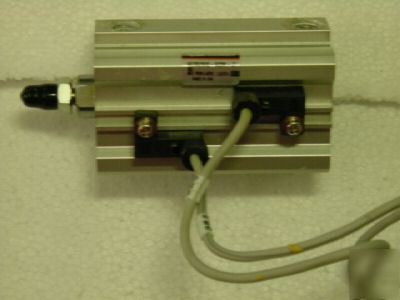 Smc NCDQ2B32-50DM-J7 compact cylinder