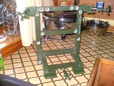 Clansman military PRC352 l/rover full clip in assembly