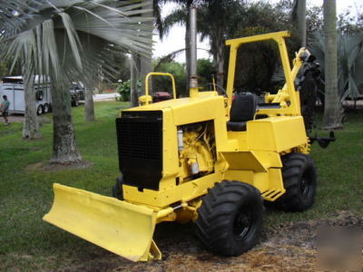Vermeer v 450 4X4 diesel trencher 6 way dozer good one