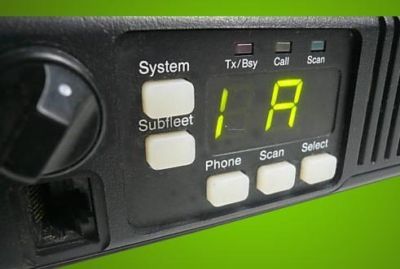 Motorola maxtrac 800 mobile radio, great for ham, atcs