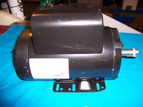 New 5 hp 3450 rpm single phase electric motor reversabl