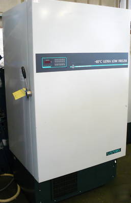 New brunswick ultra low laboratory freezer U570 -85Â°c 