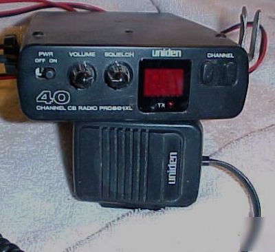 Nice uniden PRO501XL cb radio 40-channel & microphone