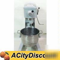 Used hobart 30 qt heavy duty bakery pizza dough mixer