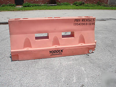 25 plastic water filled barrier / jersey barrier [used]