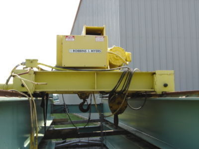 5900 r&m 15 ton crane