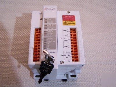 Good condition keyence pj-V90 light curtain controller