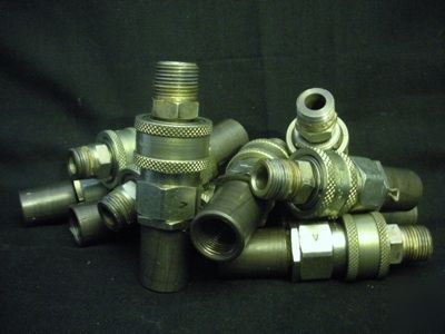 Snap-tite h series poppet-style coupling valves