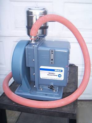 Welch 1405 duoseal belt-driven vacuum pump lab