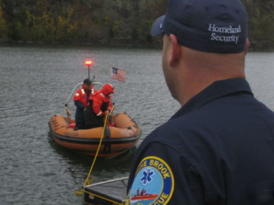 Whelen led public safety light, uscg aux, marine towing