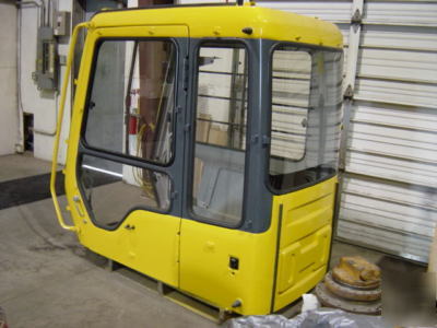 John deere 690E excavator cab