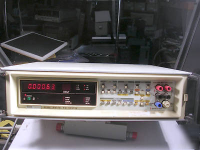 Fluke 8502A digital multimeter with gpib