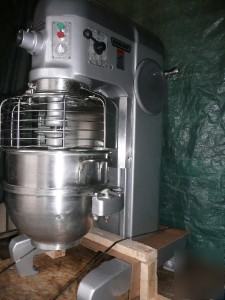 Hobart L800 60 qt dough bakery pizza mixer with guard