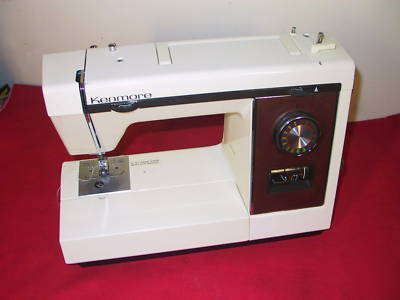 Kenmore heavy duty sewing machine 158-1784182 nice