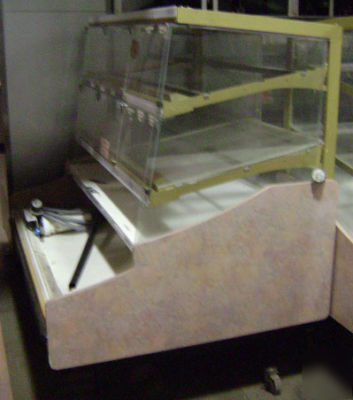 Structural concepts doughnut case, dry bakery case 