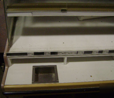 Structural concepts doughnut case, dry bakery case 