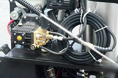 Pressure washer, hot water, honda 13HP, 4000 psi, 4 gpm