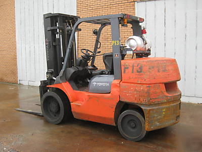 Toyota 15000 lb capacity forklift lp gas