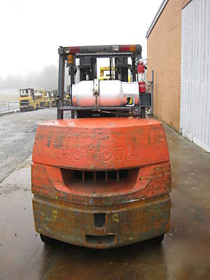 Toyota 15000 lb capacity forklift lp gas