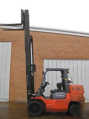 Toyota 15000 lb capacity forklift lp gas