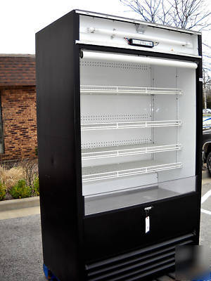 True open front refrigerated merchandiser model tac-48