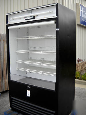True open front refrigerated merchandiser model tac-48