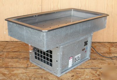 Atlas metal wcm-3 remote refrigerated drop-in cabinet