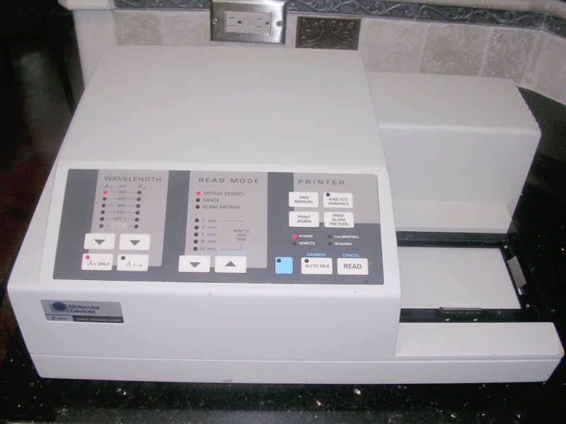 Molecular devices vmax precision microplate reader 
