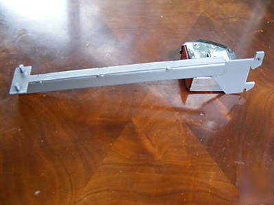 Commercial retail shelf shelving bracket for slotted B6