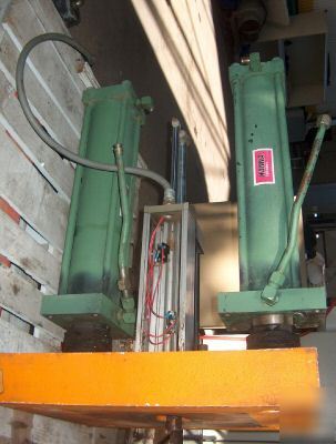 Hanna hydraulic cylinder set of two ME5-2H nc 5 24 00 