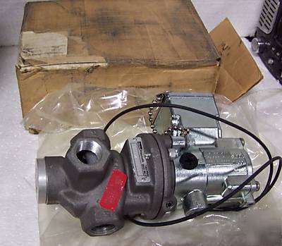 New parker 3 way inline poppet valve N3754704553P 120 v