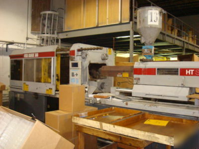 1988 van dorn 300-ton plastic injection molding machine
