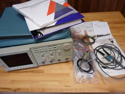 Tektronix TDS654C 500MHZ 4 channel color oscilloscope