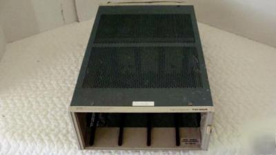 Tektronix tm 504 4 slot power mainframe TM504 