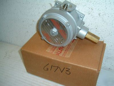 United electric 120 series pressure control <617V3