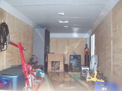 2007 united expressline uxt trailer enclosed 8.5X20TA52