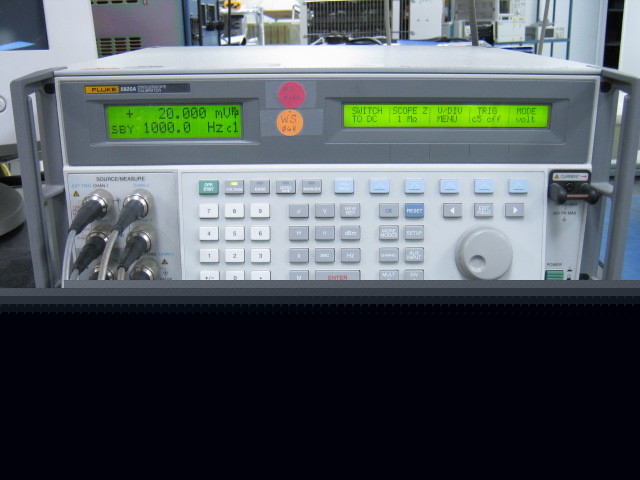 Fluke 5820A-5C-ghz 5 ch 2.1 ghz oscilloscope calibrator