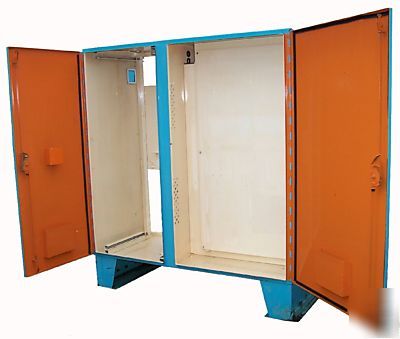 Hoffman ind 4DR 3SECT electrical enclosure 72