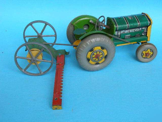 Scarce 1940S 8 inch mettoy fordson tinplate tractor set
