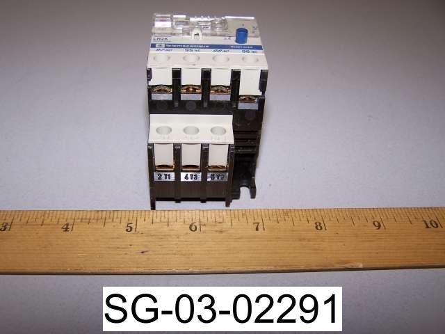 Telemecanique bimetallic overload relay LR2K 0306