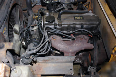 Yale fork truck / forklift - lp gas 4,000 pound lift