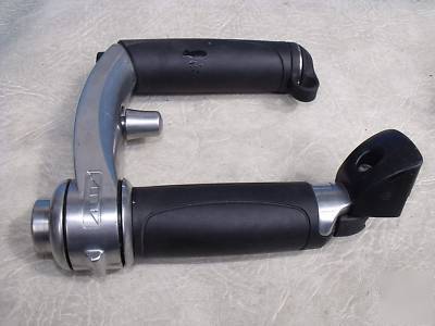 A good set of glazing equipment ,suckers & removal tool