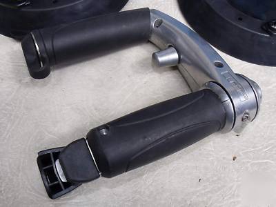A good set of glazing equipment ,suckers & removal tool
