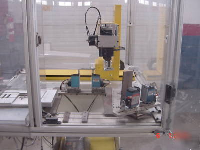 Robotic k-cut 520 de-gater & part sorter, pick & place