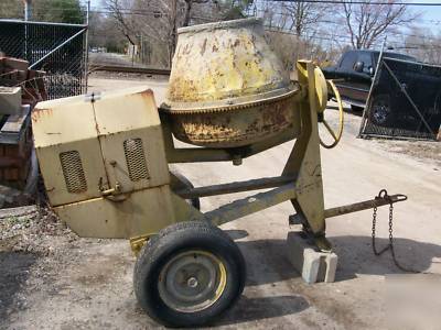 Stow 6 cubic ft cement concrete mixer