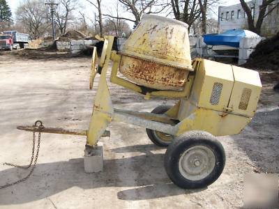 Stow 6 cubic ft cement concrete mixer