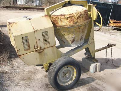 Stow 6 cubic ft cement concrete mixer
