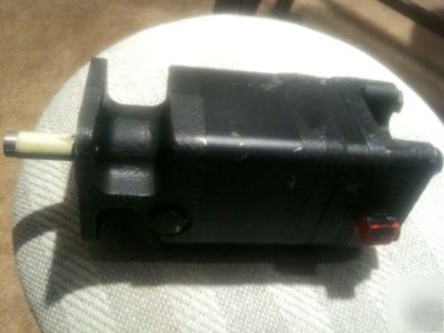 New ** speeco hydraulic pump 16 gpm 2-stage** 