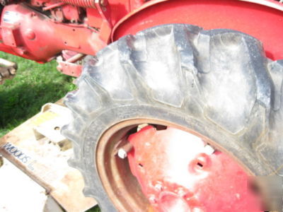 Nice 1979 international 140 tractor loaded very nice